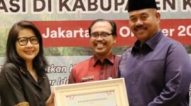 Suasana pemberian penghargaan dari Pemkab Kukar pada sejumlah Perusahan perkebunan di Kukar. (Foto: Ist)