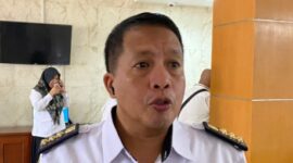Camat Samboja Barat, Baharuddin. (Foto: Ist)