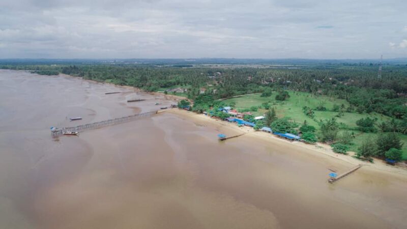 Wisata Pantai Biru di Desa Kersik, Kecamatan Marangkayu. (Foto: Ist)