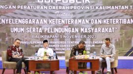 Pelaksanaan uji publik Ranperda Penyelenggaraan Trantibumlinmas yang digelar di Ballroom Hotel Blue Sky Balikpapan. (Foto: Ist)