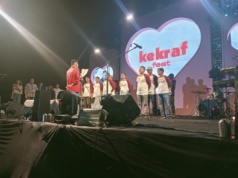 Prosesi pelantikan pengurus Kecamatan Kekraf Kukar. (Foto: Ist)