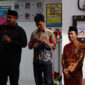 Kepala DPMD Kukar, Arianto saat mendampingi Bupati Edi Damansyah meresmikan Posyandu Bunga Lada. (Foto: Ist)