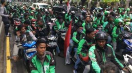 Ilustrasi kumpulan driver  ojek online. (Foto: Ist)
