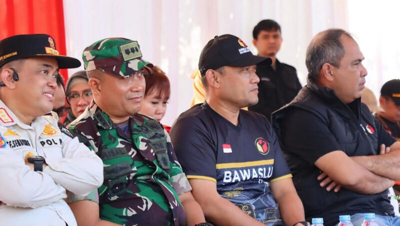 Wakil Ketua DPRD Kaltim, Seno Aji saat menghadiri agenda apel siaga yang digelar Bawaslu Kaltim. (Foto: Ist)