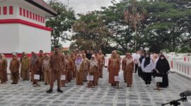 Suasana apel pagi seluruh pegawai ASN dan Non ASN DPMD Kukar. (Foto: Ist)