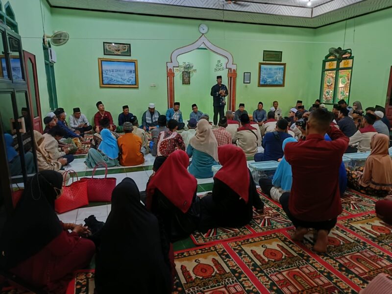 Bupati Kukar, Edi Damansyah dalam kegiatan safari Ramadhan. (Foto: Ist)