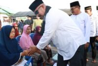 Bupati Kukar, Edi Damansyah saat menghadiri acara pembukaan Kantor Desa Sebelimbingan di Kecamatan Kota Bangun. (Foto: Ist)