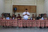 Bupati Kukar, Edi Damansyah saat memberikan sambutan dan pengarahan kepada masyarakat Tenggarong Seberang. (Foto: Ist)