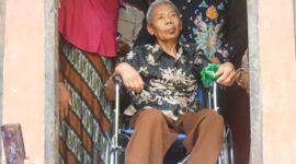 Faturrahman, penerima bantuan kursi roda. (Foto: Ist)