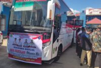 Ilustrasi bantuan bus sekolah baru kepada Desa Sungai Payang. (Foto: Ist)