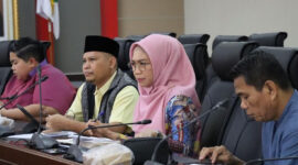 Jajaran Komisi IV DPRD Kaltim saat memimpin jalannya Rapat Dengar Pendapat (RDP). (Foto: Ist)