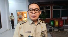 Wali Kota Samarinda, Andi Harun, saat ditemui usai mengikuti Rapat Koordinasi yang membahas tentang tindaklanjut temuan Badan Pemeriksa Keuangan (BPK) dari hasil evaluasi Laporan Kuangan Pemerintah Daerah (LKPD), di Ruang Rapat Mangkupelas, Balai Kota Samarinda, Selasa (16/4/2024). (Foto: Ist)
