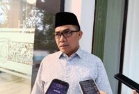 Wali kota Samarinda, Andi Harun saat diwawancarai usai mengikuti rapat bersama Dina PUPR Kota Samarinda. (Foto: Ist)