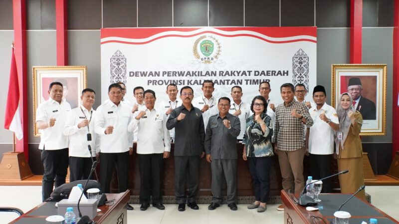 Wakil Ketua DPRD Kaltim, Sigit Wibowo beserta Anggota DPRD Kaltim yang lain menerima kunjungan Sespimti Polri ke 33 Tahun 2024. (Foto: Ist)