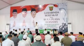 Wali Kota Samarinda, Andi Harun menyampaikan sambutan dalam acara Buka Puasa Bersama di Halaman Anjungan Karangmumus Balai Kota Samarinda. (Foto: Ist)