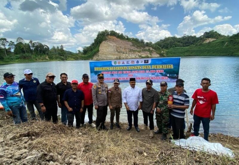Danau Biru Puncak Desa Purwajaya. (Foto: Ist)