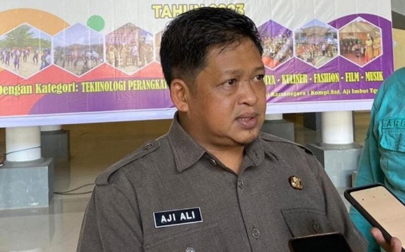 Kepala Dispora Kukar, Aji Ali Husni. (Foto: Ist)