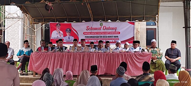 Acara peresmian Kantor Desa Bukit Raya. (Foto: Ist)