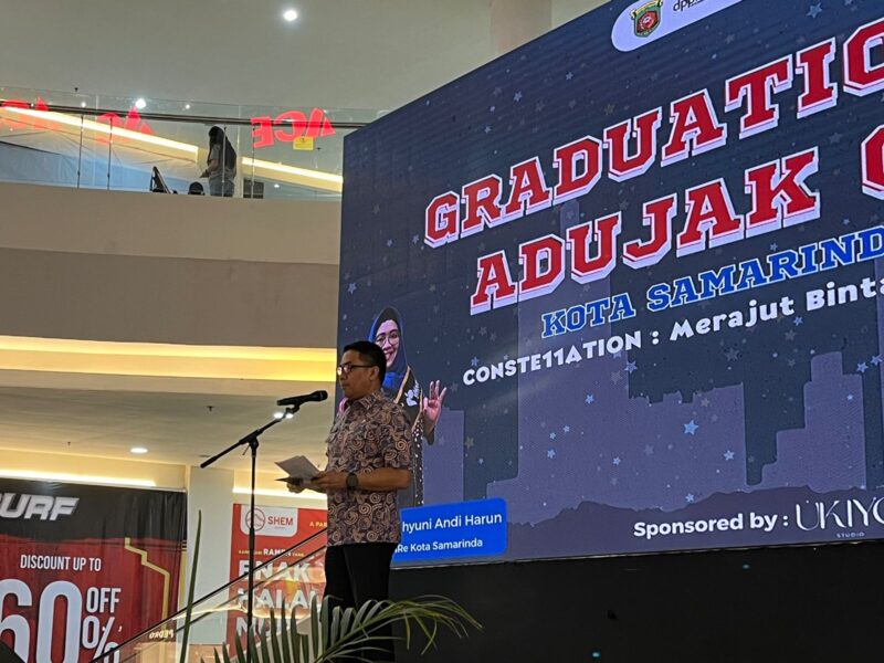 Wali Kota Samarinda Andi Harun saat memberi motivasi kepada para remaja dalam Adujak di Atrium Bigmall Jalan Untung Suropati. (Foto: Ist)