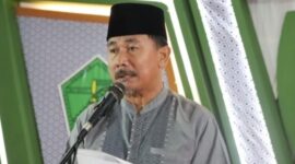 Sekda Kukar saat menghadiri Wisuda Purna Study Ponpes Nurul Islam. (Foto: Ist)