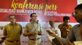 Wali Kota Samarinda, Andi Harun saat menjelaskan pentingnya manajemen risiko dan manfaat apilkasi SIMPERJADIN. (Foto: Ist)