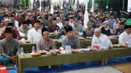 Sekda Kukar, Sunggono saat menghadiri Wisuda Purna Study Ponpes Nurul Islam. (Foto: Ist)