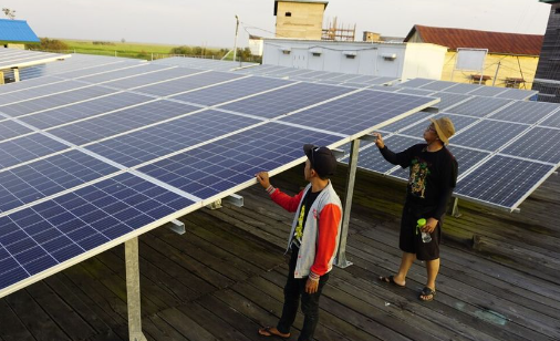 Ilustrasi PLTS Komunal di Kukar. (Foto: Ist)