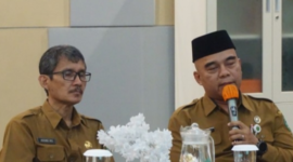 Suasana rapat bersama Pemkab Kukar dan Pemkot Samarinda Membahas Kerjasama Penyelenggaraan Pendidikan pada SDN 005 Muara Badak dan SDN 004 Filial Samarinda Utara. (Foto: Ist)