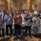 Anggota DPRD Kaltim Sigit Wibowo bersama Anggota Komisi II DPR RI Edi Oloan Pasaribu, serta lainnya pada Sosialisasi dan Pendidikan Pemilih Kedua dalam rangka Persiapan dan Pasca Pemilihan Tahun 2024. (Foto: Humas Sekretariat DPRD Kaltim)