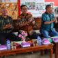Muhammad Samsun, Selamat Ari Wibowo, Akmal Malik dan Tokoh Masyarakat Desa Long Anai. (Humas Sekretariat DPRD Kaltim)