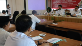 Kepala DPMD Kukar, Arianto, S.Sos., M.Si, menyoroti pentingnya kemitraan antara Badan Usaha Milik Desa (BUMDes) dan perusahaan dalam proyek perubahan (Proper) bertajuk Citra Mandiri Desa. (Foto: Ist)