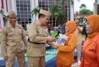 Upacara hari pahlawan di Kantor Bupati Kukar. (Foto: Ist)