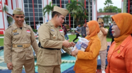 Upacara hari pahlawan di Kantor Bupati Kukar. (Foto: Ist)