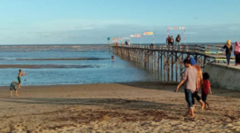 Wisata Pantai Kersik. (Foto: Ist)