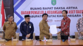 Entry Meeting BPK RI perwakilan Provinsi Kalimantan Timur terkait pemeriksaan kepatuhan atas belanja daerah Pemkab Kukar tahun anggaran 2024 di ruang rapat Daksa Artha Badan Pengelola Keuangan dan Aset Daerah (BPKAD) Kukar Lantai 3 Komplek Perkantoran Bupati Kukar. (Foto: Ist)