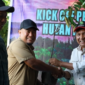 Kick Off penanaman hutan rakyat dan penghijauan lingkungan di Desa Loh Sumber, Loa Kulu, Selasa (12/11/24). (Foto: Ist)