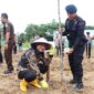 Anggota DPRD Kaltim, Sayid Muziburrachman bersama Kapolda Kaltim dan Pangdam VI/ Mulawarman saat Lounching Gugus Tugas Polri dalam rangka mendukung ketahanan pangan. (Foto: Humas Sekretariat DPRD Kaltim)