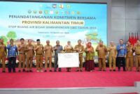 Anggota DPRD Kaltim, Sarkowi V Zahry saat menghadiri acara dialog dan penandatanganan komitmen percepatan SBS dan penurunan stunting. (Foto: Humas Sekretariat DPRD Kaltim)