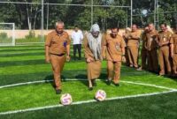 Suasana peresmian lapangan mini soccer di DPRD Kaltim. (Foto : Ist)