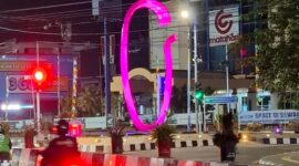 Penampakan Tugu Pesut Samarinda di Simpang Lembuswana (Foto : RD)