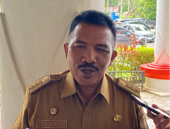 Camat Tenggarong Seberang, Tego Yuwono. 9Foto: Ist)