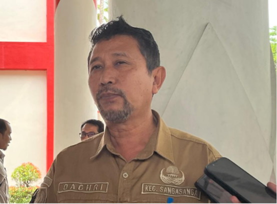 Camat Sangasanga, Dachri. (Foto: Ist)