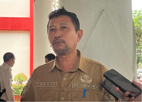 Camat Sangasanga, Dachri. (Foto: Ist)