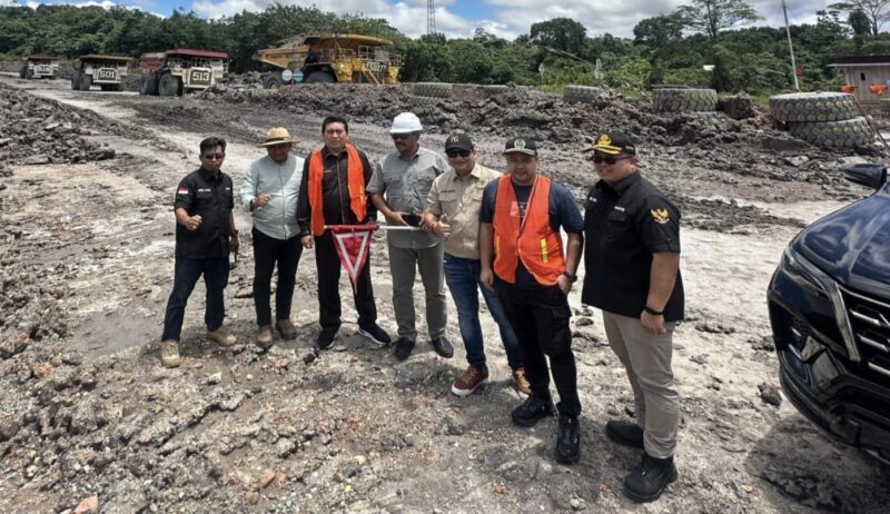 Rombongan Komisi III DPRD Kaltim Tinjau Langsung PT KPC soal keluhan warga (Foto : Humas Sekretariat DPRD Kaltim)
