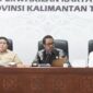 Rapat Dengar Pendapat (RDP) lanjutan terkait insiden penabrakan Jembatan Mahakam 1 di Gedung E Kantor DPRD Kaltim, Pada Rabu (16/04/2025) (Foto : Humas Sekretariat DPRD Kaltim)

 