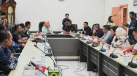 Kunjungan Kerja Komisi II DPRD Kaltim ke DPRD Kota Balikpapan, Kamis (15/5/2025) (Foto : Humas Sekretariat DPRD Kaltim)