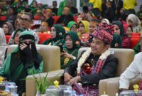 Hasanuddin Mas'ud Dapat Gelar Kehormatan dari Kerukunan Keluarga Mandar. (Foto: Ist)