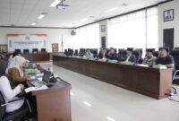 Bapemperda DPRD Kaltim gelar rapat internal di Gedung E, lantai 1 Kantor DPRD Kaltim, Senin (19/5) (Foto : Humas Sekretariat DPRD Kaltim)