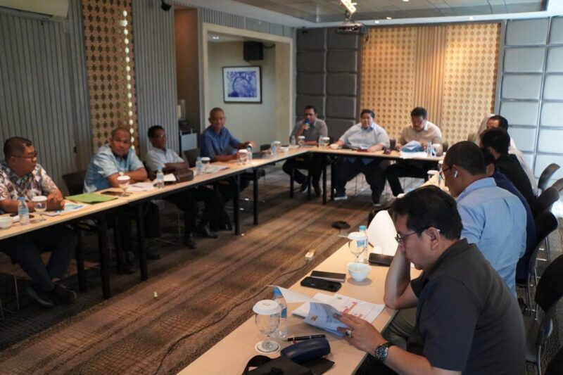 DPRD Kaltim menggelar RDP bersama Dinas PUPR-PERA di Gedung E, Kompleks DPRD Kaltim, Senin (19/5). (Foto : Humas Sekretariat DPRD Kaltim)