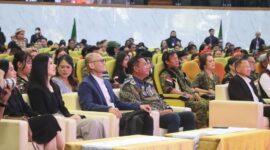 Wakil Ketua DPRD Kaltim, Ekti Imanuel Hadiri Ibadah KKR Kebangkitan Yesus Kristus di HUT ke 25 LPADKT. (Foto: HUMAS Sekretariat DPRD Kaltim)